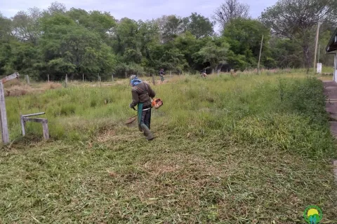 El Municipio continúa con los trabajos de limpieza y desmalezado en la zona rural